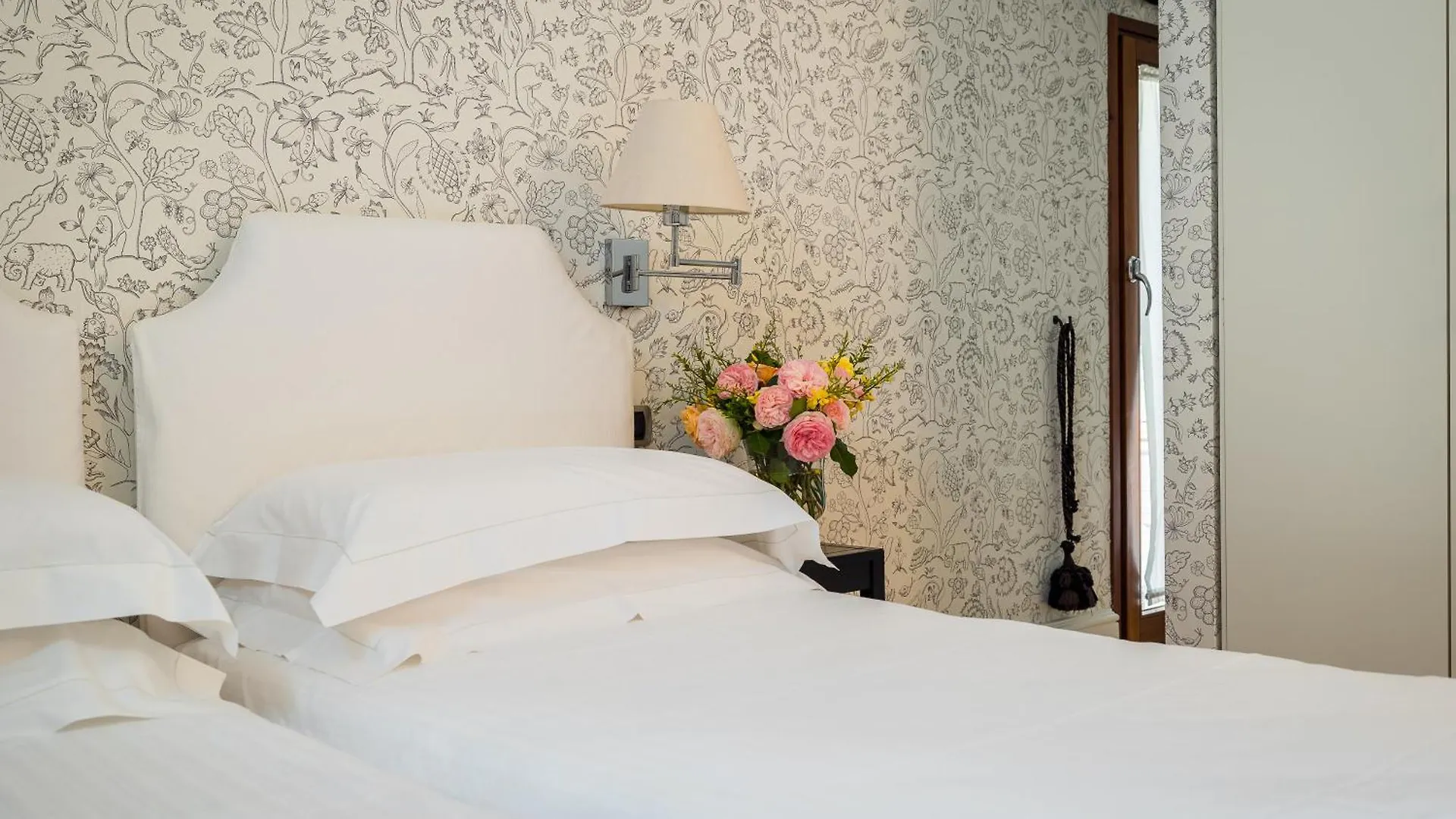 Aparthotel Al Gelso Bianco SantʼAppiano