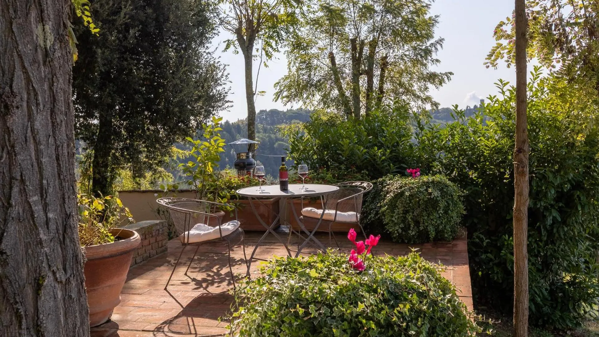 Aparthotel Al Gelso Bianco SantʼAppiano
