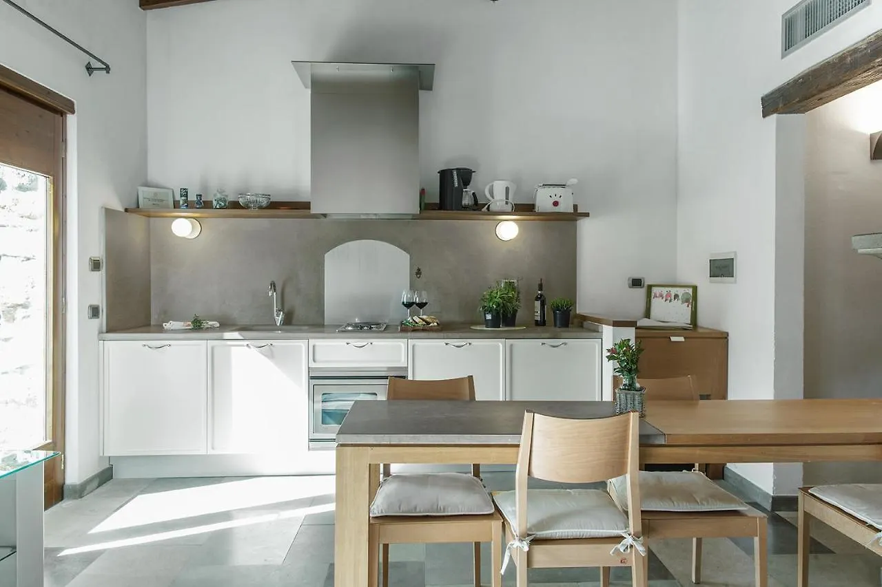 Aparthotel Al Gelso Bianco SantʼAppiano