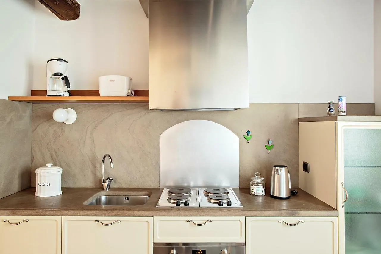 Aparthotel Al Gelso Bianco SantʼAppiano
