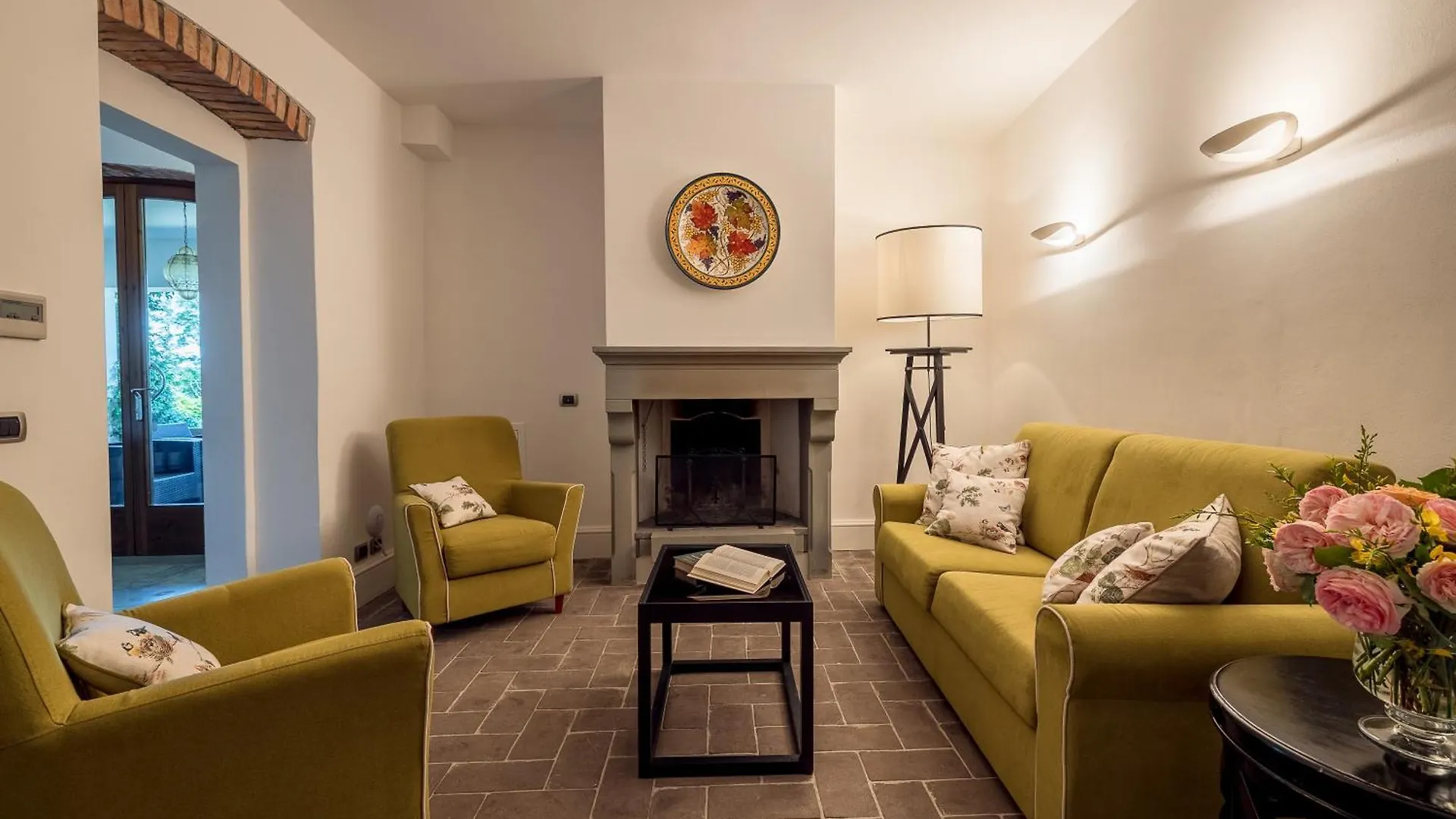 Al Gelso Bianco Aparthotel Sant'Appiano 0*,